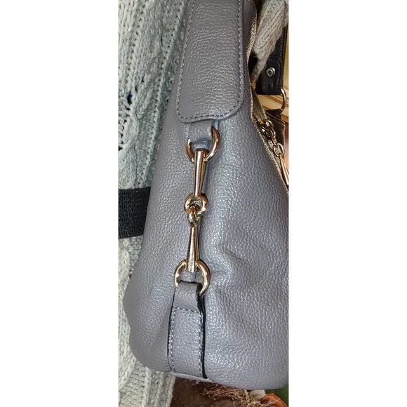 Bolaishaxuan (BOLAI) Gray Pebble Leather Bag - Picture 5 of 11